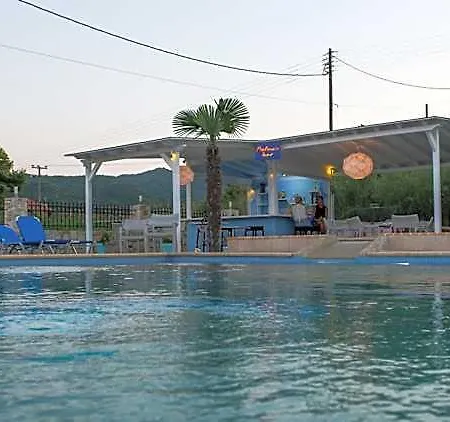 στεφανί Ξενοδοχείο 2*